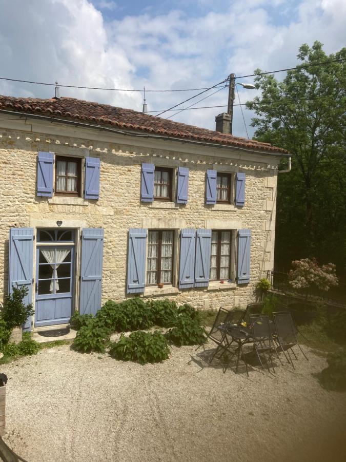 Chez Fins Bois Bed & Breakfast Nere Bagian luar foto