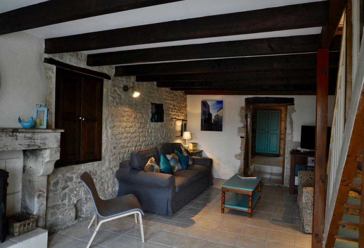 Chez Fins Bois Bed & Breakfast Nere Bagian luar foto