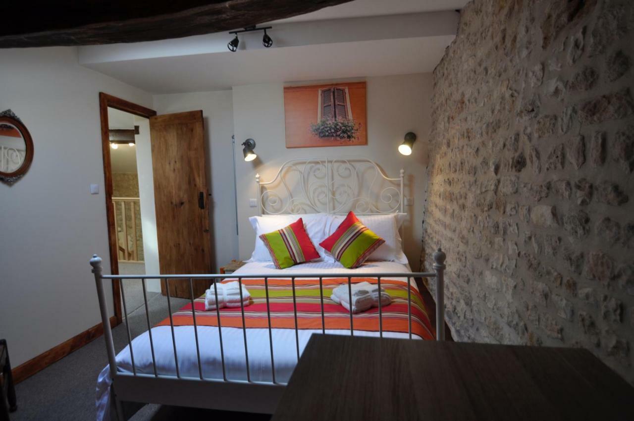 Chez Fins Bois Bed & Breakfast Nere Bagian luar foto