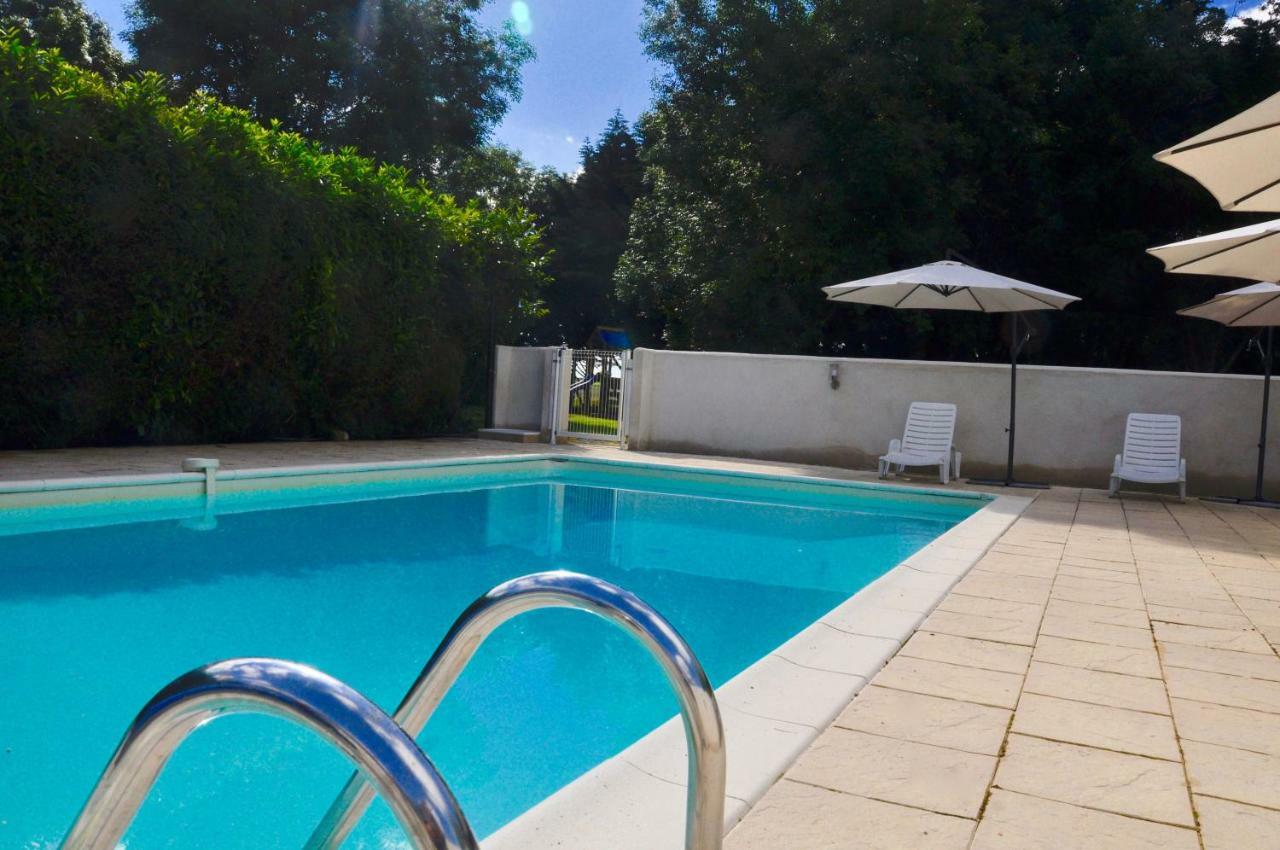 Chez Fins Bois Bed & Breakfast Nere Bagian luar foto