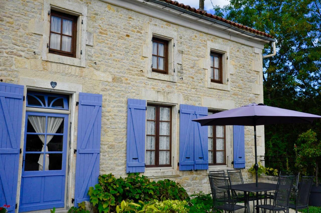 Chez Fins Bois Bed & Breakfast Nere Bagian luar foto