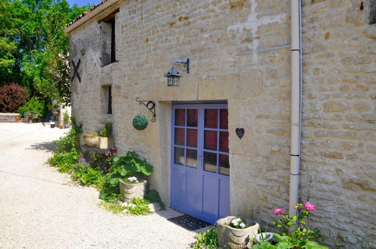 Chez Fins Bois Bed & Breakfast Nere Bagian luar foto